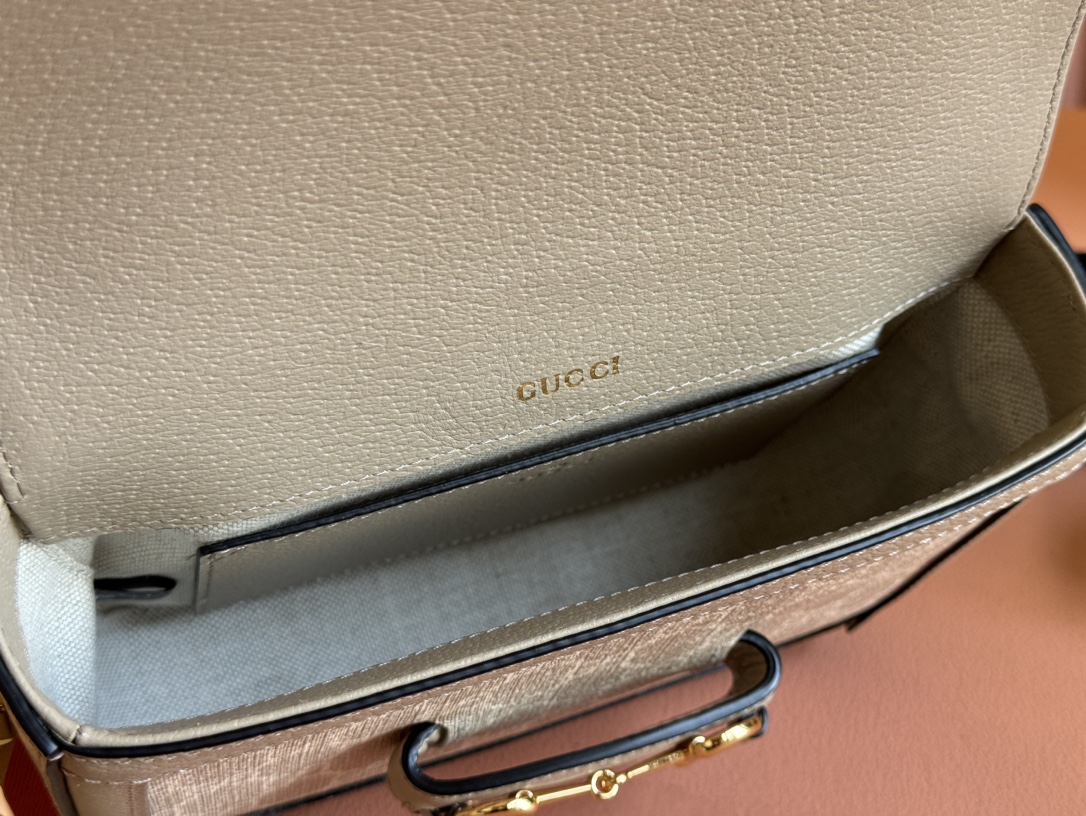 Gucci Satchel Bags